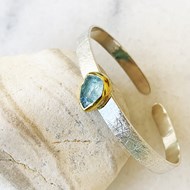 HYDRA  AQUAMARINE AND PEARL SILVER TORQ BANGLE